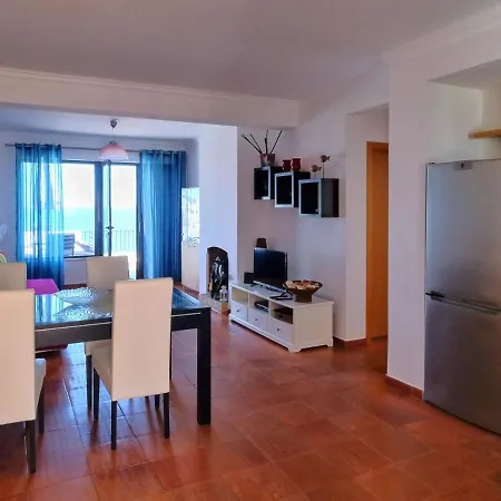 Isabel Sea View Apartman