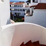 Isabel Sea View شقة